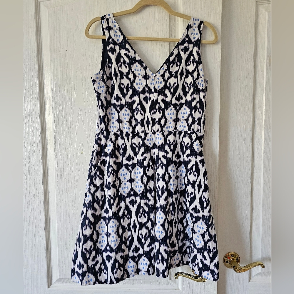 Gap linen dress with pockets size 4
